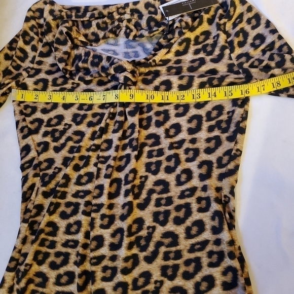 T Tahari blouse leopard print 3/4 length sleeves - Picture 10 of 11